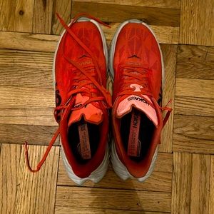 Hoka Carbon X2